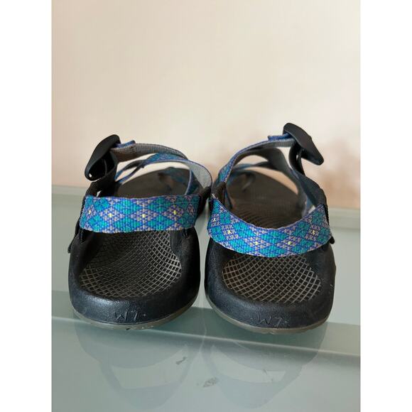 Women’s Chacos sandals size 7 water travel boating river vibram soles hiking - Picture 2 of 3